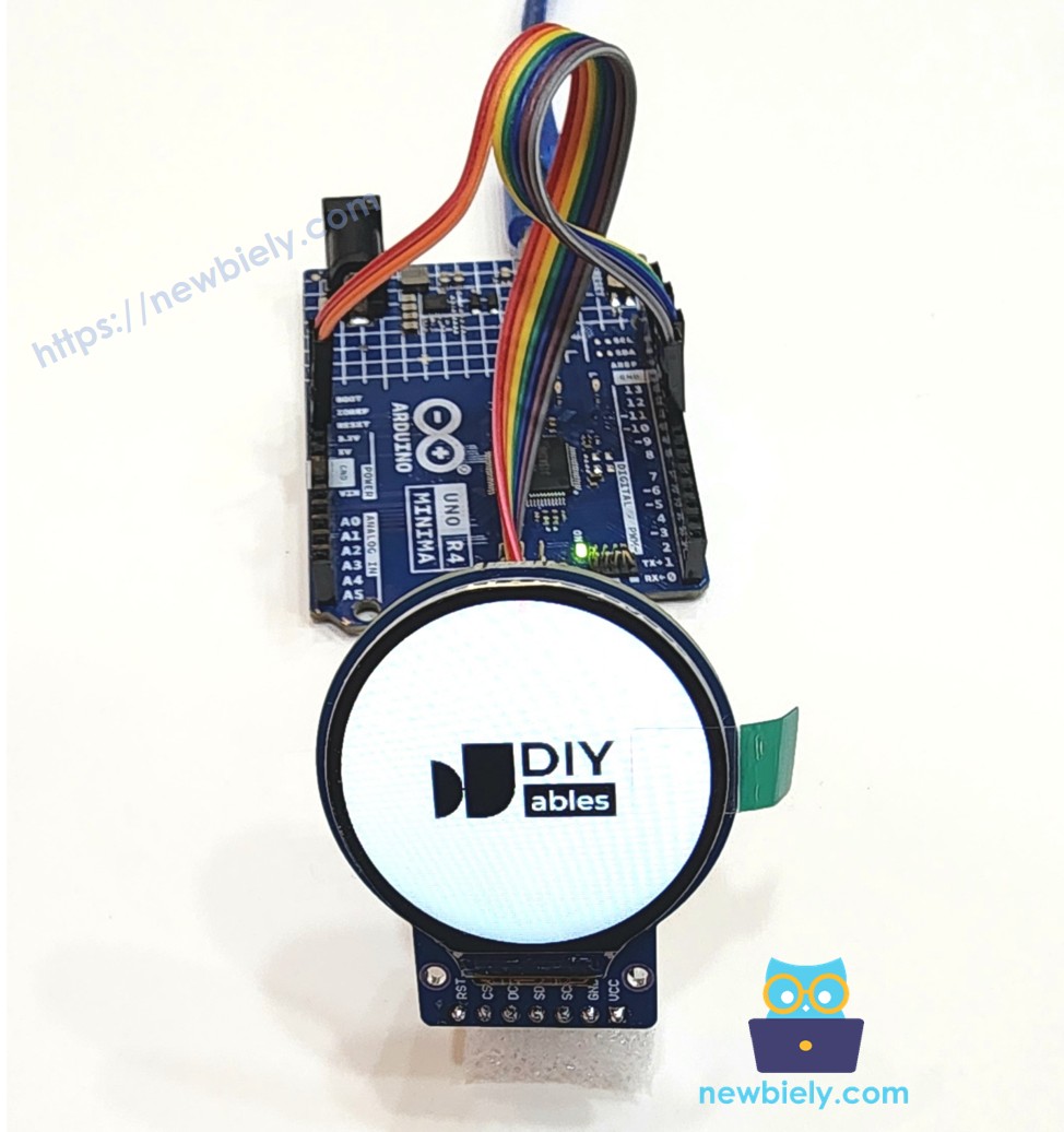 Arduino UNO R4 Bild des runden TFT-LCD-Displays
