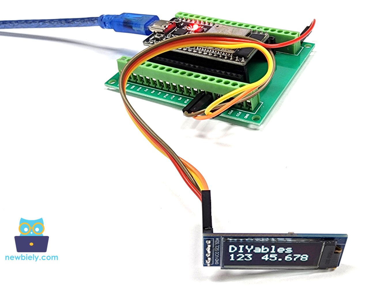 ESP32 MicroPython OLED zeigt Text, Ganzzahl und Gleitkommazahl an
